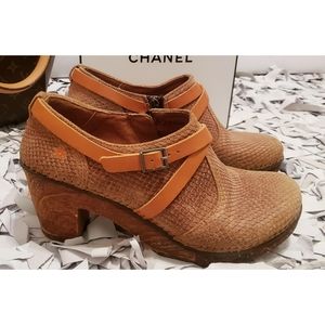 The Art Company Western Embossed Leather Snakeskin Clog Heel Booties Tan 39